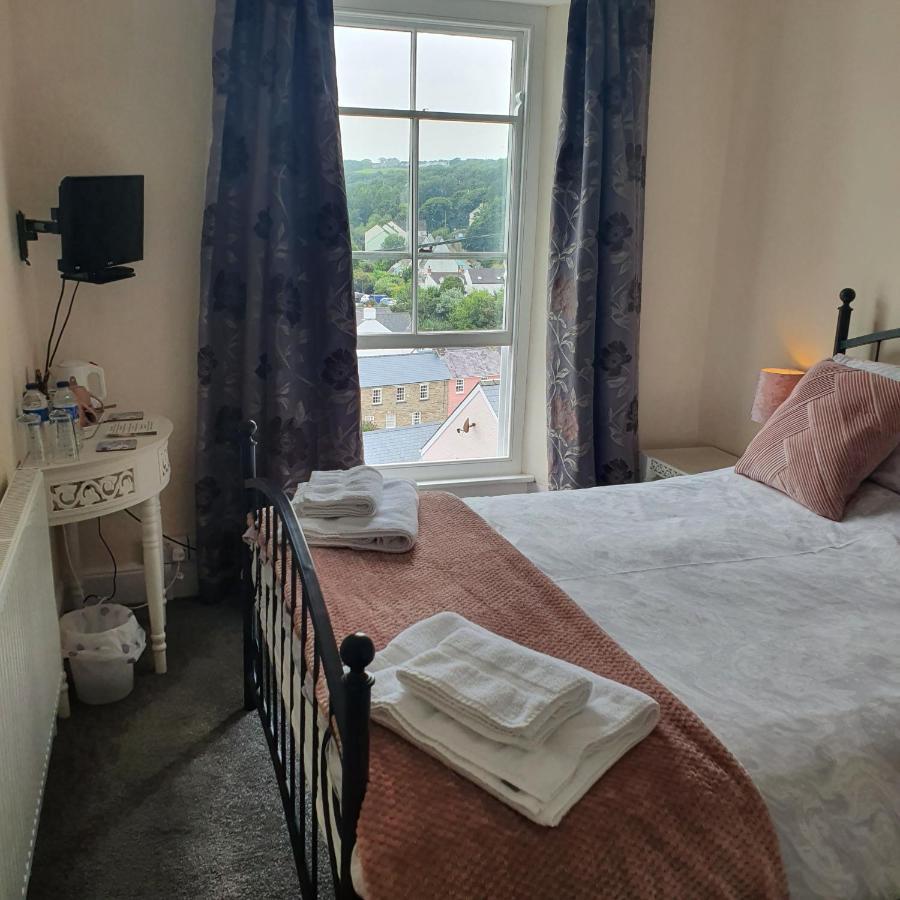 Pendyffryn Manor Bed & Breakfast Little Haven Ngoại thất bức ảnh